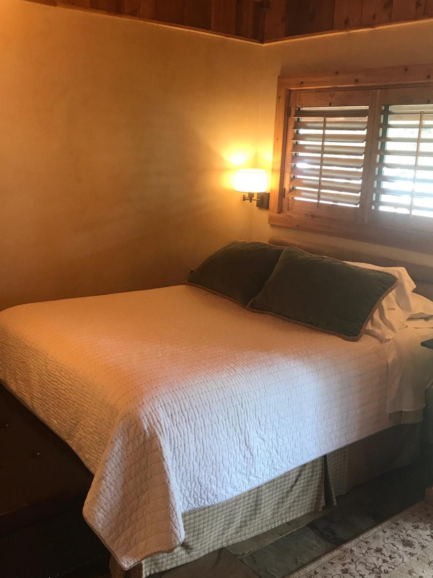 Joshua Creek Ranch Hotel Бърни Стая снимка