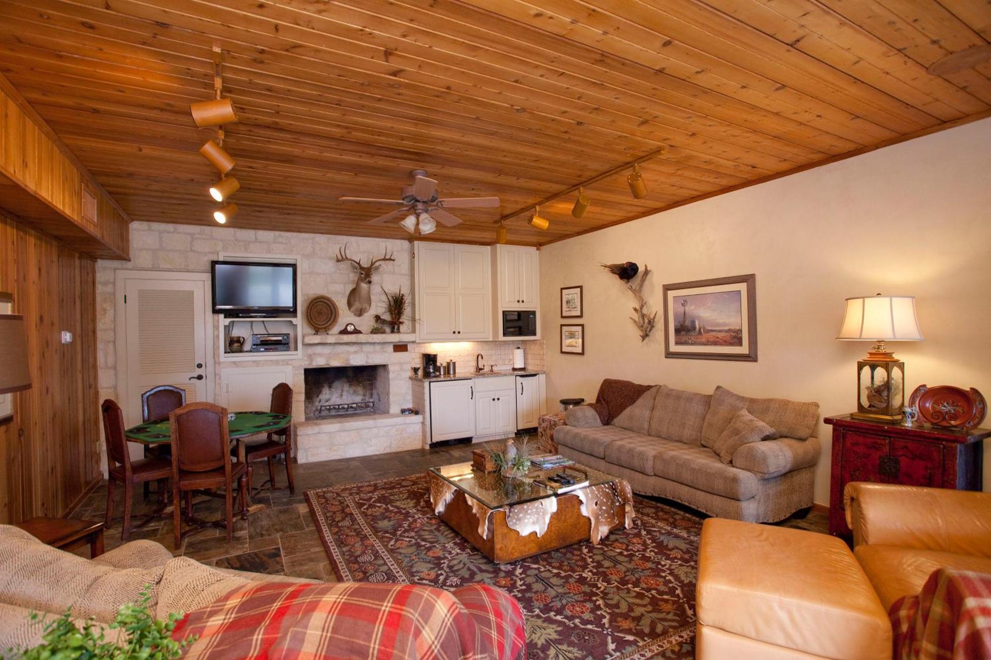 Joshua Creek Ranch Hotel Бърни Стая снимка