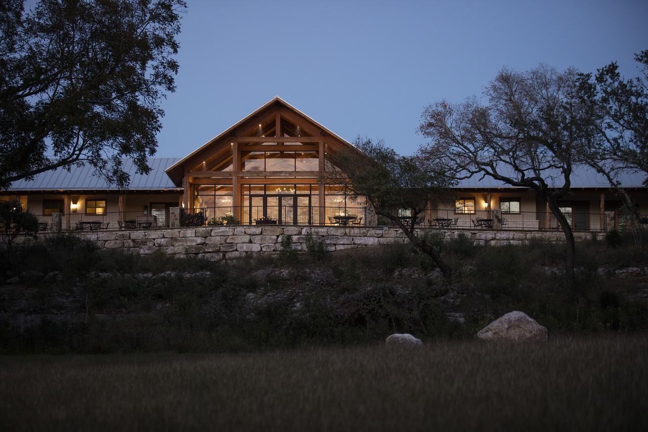 Joshua Creek Ranch Hotel Бърни Екстериор снимка