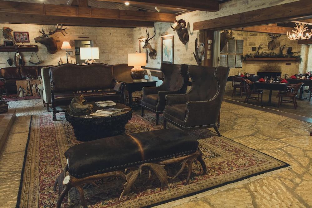 Joshua Creek Ranch Hotel Бърни Екстериор снимка